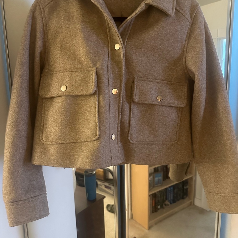 Zara Cropped Beige Jacket